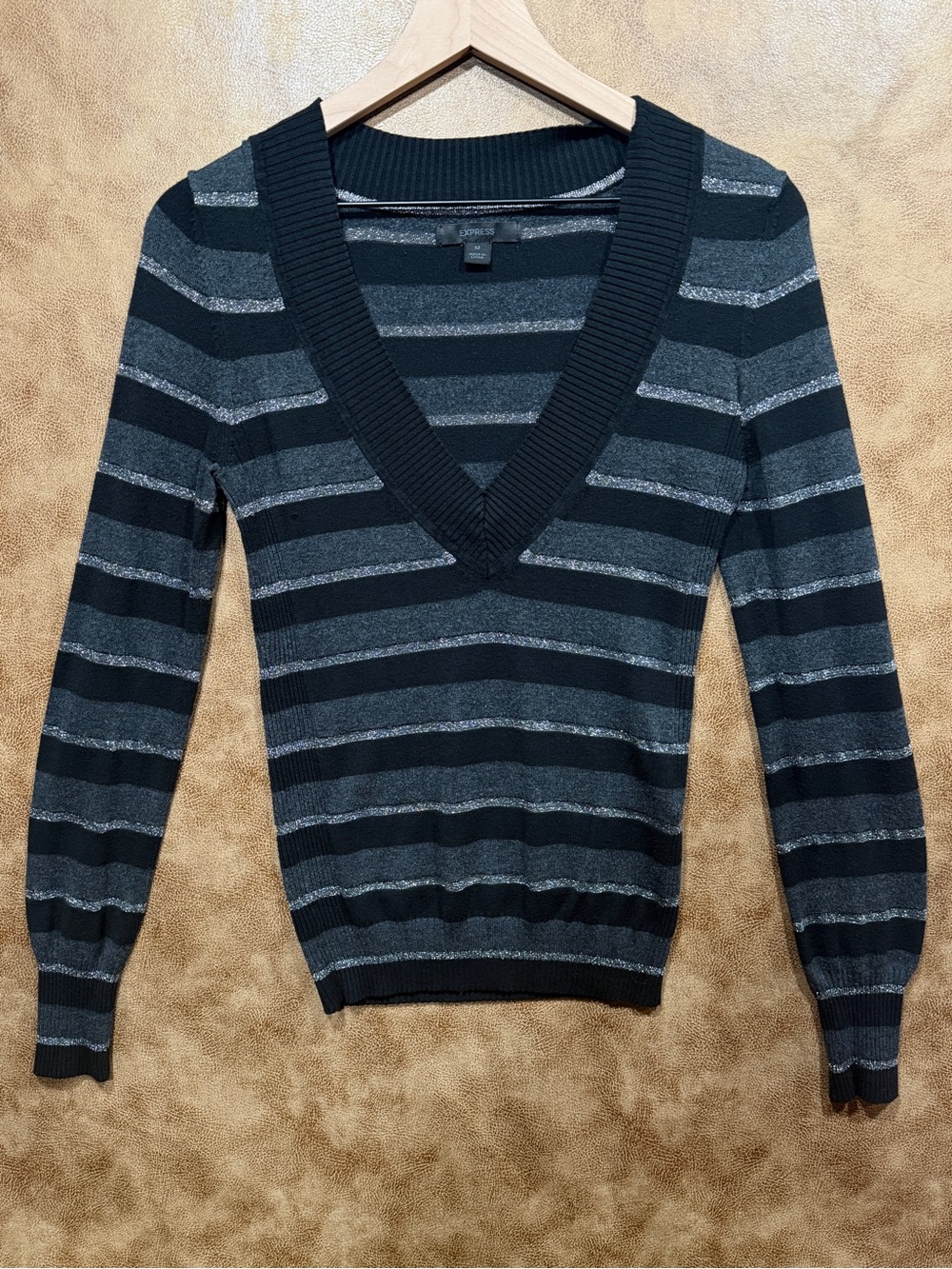 Express Women’s M Black Gray Metallic Striped V-Neck Sweater